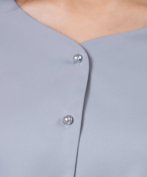 【アウトレット】ハートネックフレア袖ブラウス