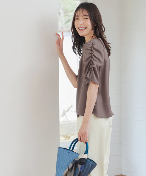 ボリュームスリーブリボンブラウス