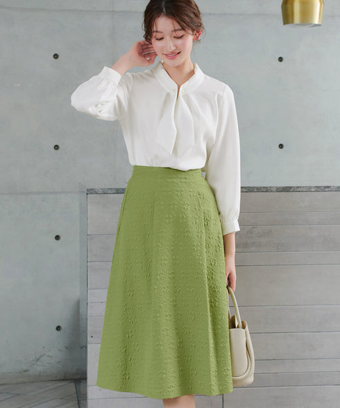 ふくれジャガードタックフレアスカート