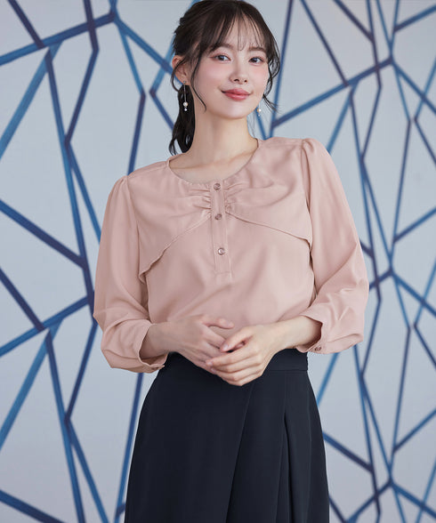 リボン風ブラウス