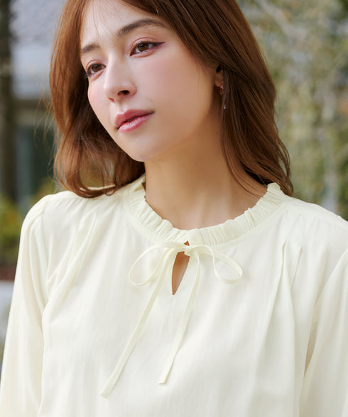フリルリボンブラウス