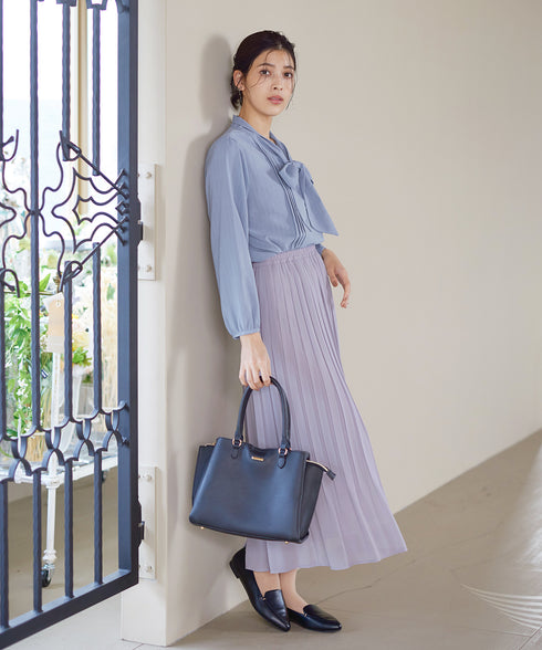 リボンタイブラウス