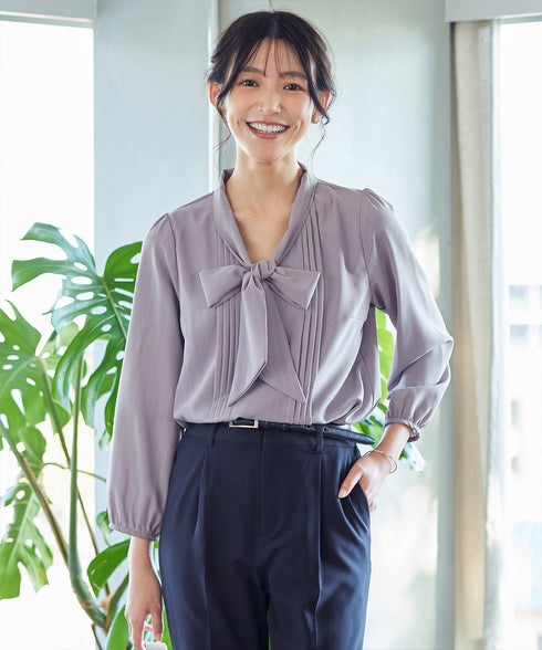 リボンタイブラウス