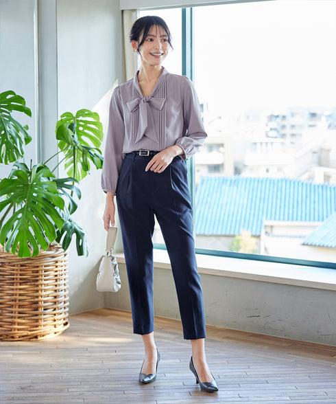 リボンタイブラウス