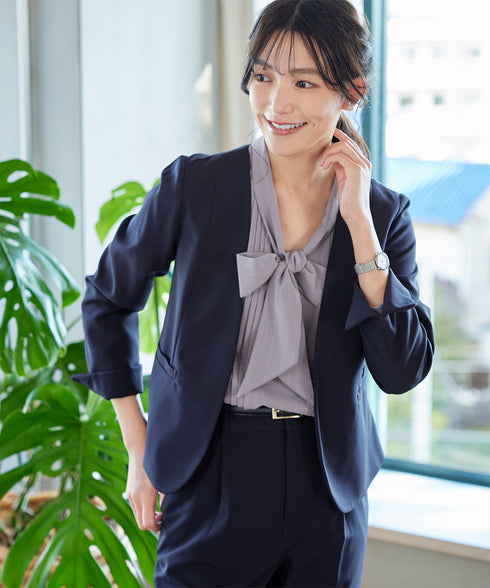 リボンタイブラウス