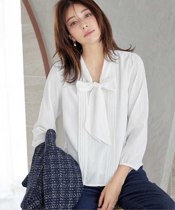 リボンタイブラウス