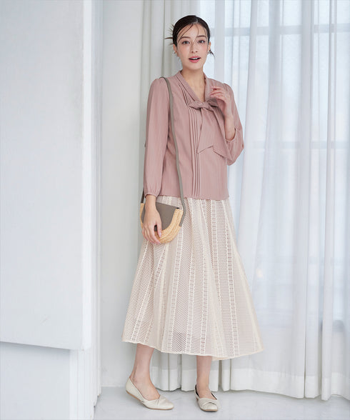 リボンタイブラウス