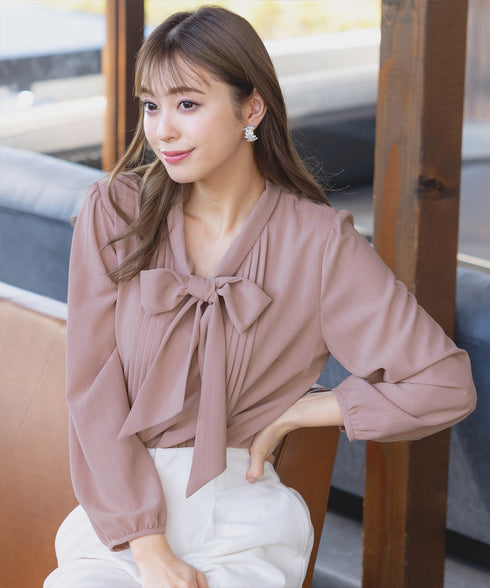 リボンタイブラウス