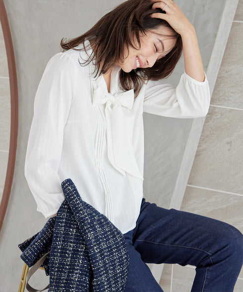 リボンタイブラウス