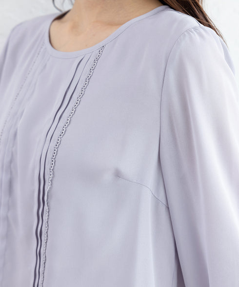 ピンタックレースブラウス