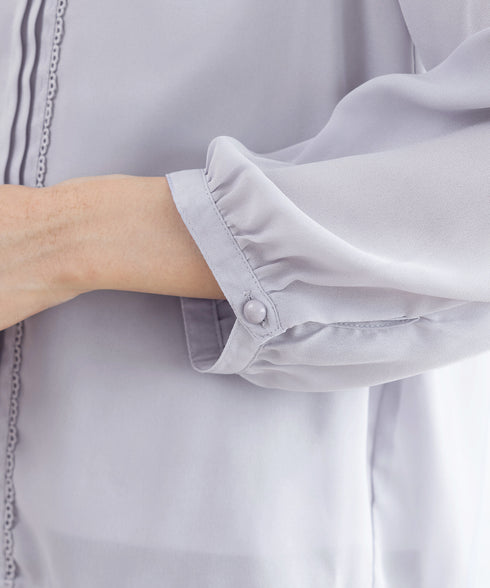 ピンタックレースブラウス