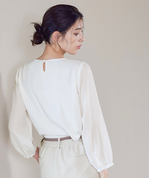 ピンタックレースブラウス