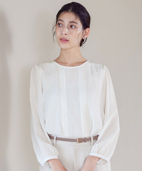 ピンタックレースブラウス