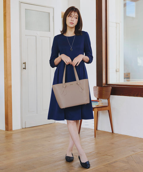 【安田美沙子さん着用 / アウトレット】リボンデザイン通勤バッグ