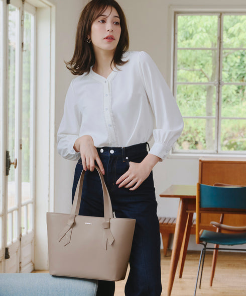 【安田美沙子さん着用 / アウトレット】リボンデザイン通勤バッグ