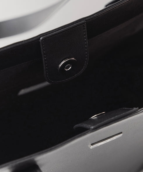 【安田美沙子さん着用 / アウトレット】リボンデザイン通勤バッグ