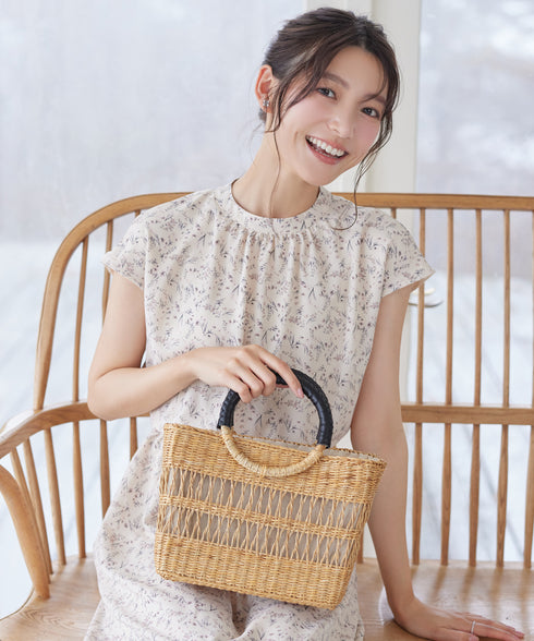透かし編みのシーグラス ラウンドハンドルバッグ