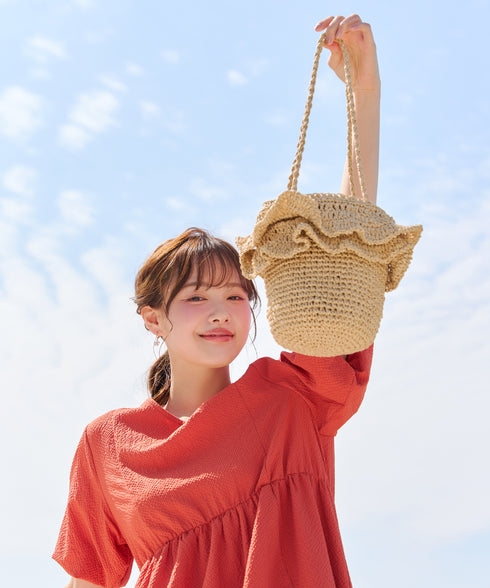 フリルのショルダーバッグ