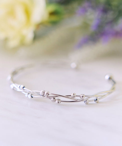 メタルボールツイストバングル