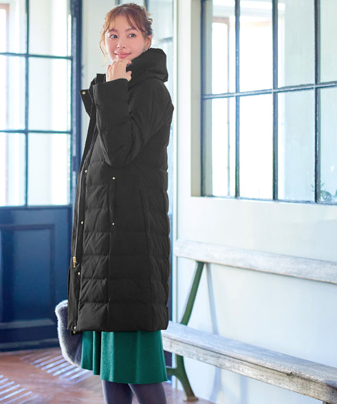ミドル丈ダウンコート