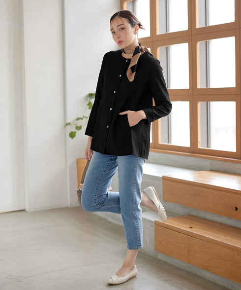 ノーカラー後ろタックフレアコート