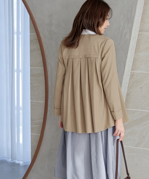 ノーカラー後ろタックフレアコート