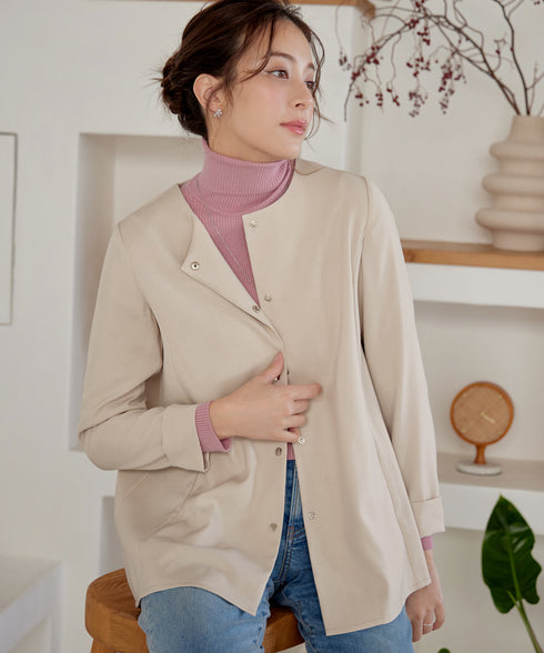 ノーカラー後ろタックフレアコート