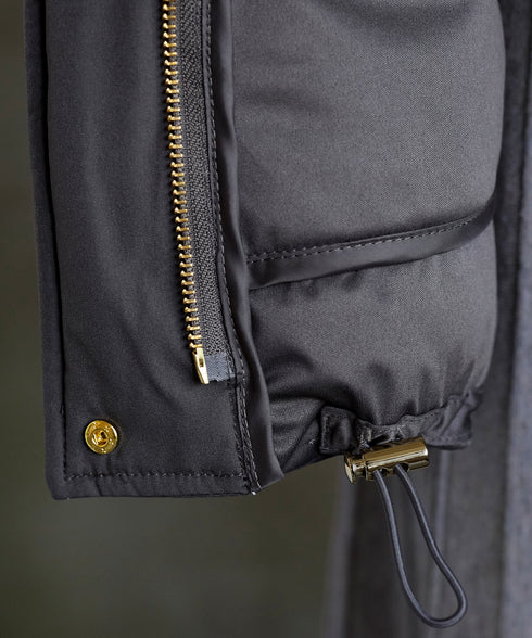 【安田美沙子さん着用 / 4way】ストレッチタフタショートダウン