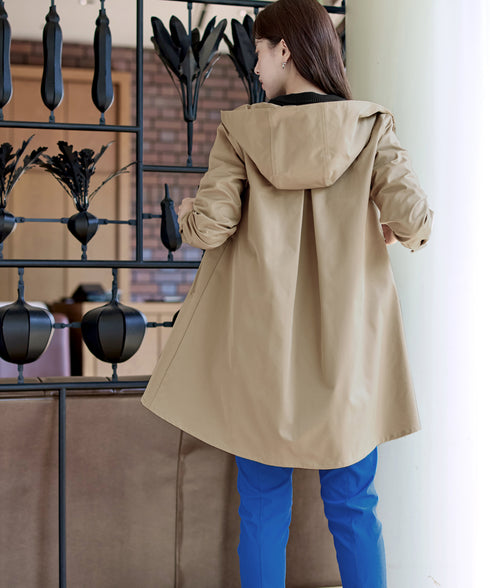 ミドル丈マウンテンコート