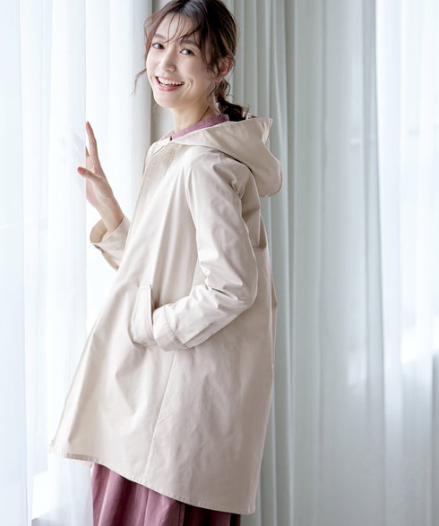 ミドル丈マウンテンコート