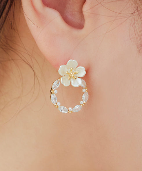 【金属アレルギー対応】 【選べる2TYPE】フラワーピアス