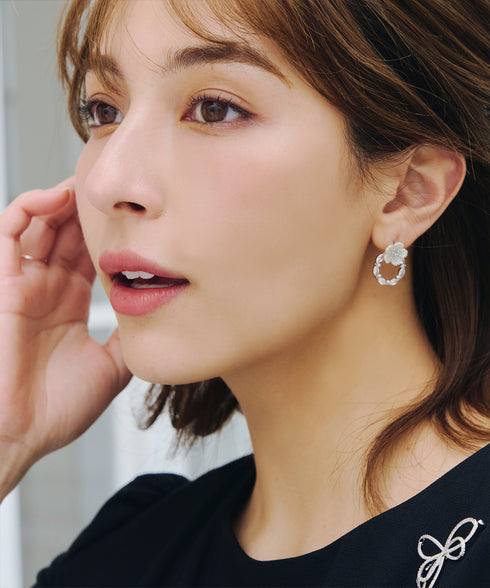 【金属アレルギー対応】 【選べる2TYPE】フラワーピアス