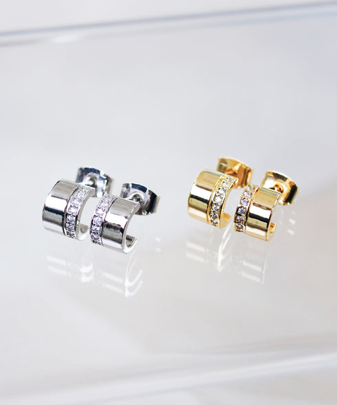 ラインフープピアス