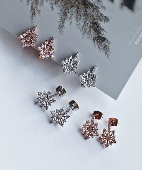 【安田美沙子さん着用 / 金属アレルギー対応】スノーフレークピアス/イヤリング