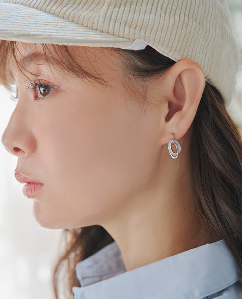 【安田美沙子さん着用 / 金属アレルギー対応】 キュービックレイヤードフープピアス