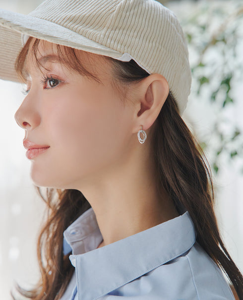 【安田美沙子さん着用 / 金属アレルギー対応】 キュービックレイヤードフープピアス