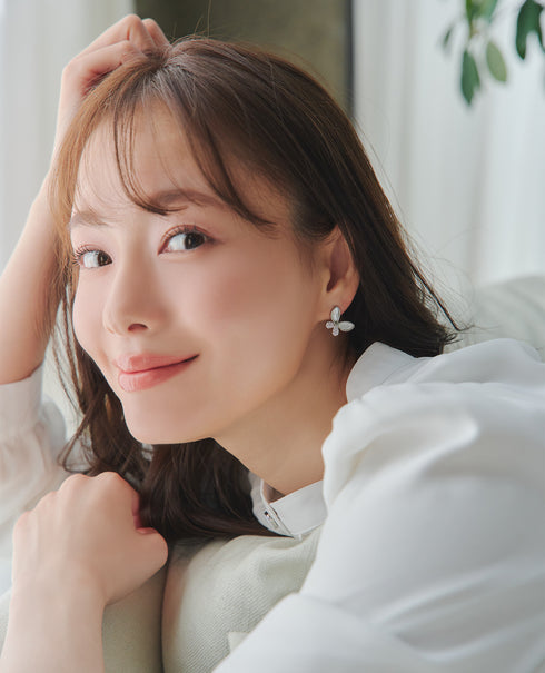 【金属アレルギー対応】バタフライモチーフピアス