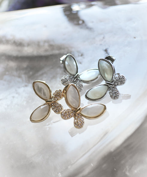 【金属アレルギー対応】バタフライモチーフピアス