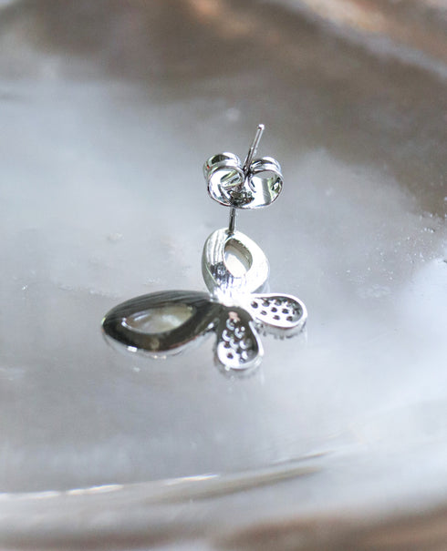 【金属アレルギー対応】バタフライモチーフピアス