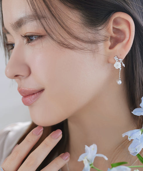 【金属アレルギー対応】 シアーフラワードロップピアス