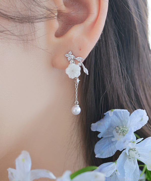 【金属アレルギー対応】 シアーフラワードロップピアス