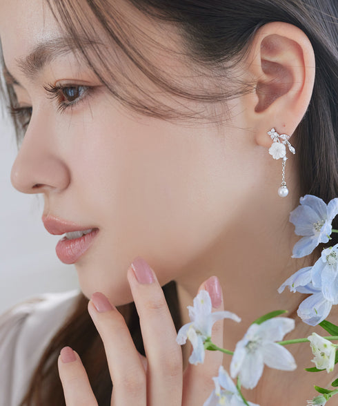 【金属アレルギー対応】 シアーフラワードロップピアス