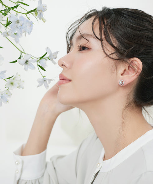 【金属アレルギー対応】カメリアモチーフピアス・イヤリング