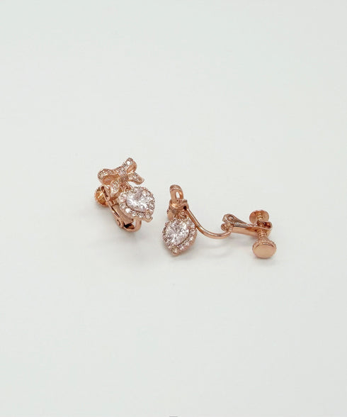 【2TYPE・金属アレルギー対応商品】リボン+リッチストーンピアス・イヤリング