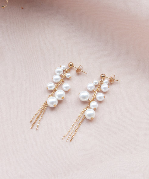 パール+タッセルチェーンピアス