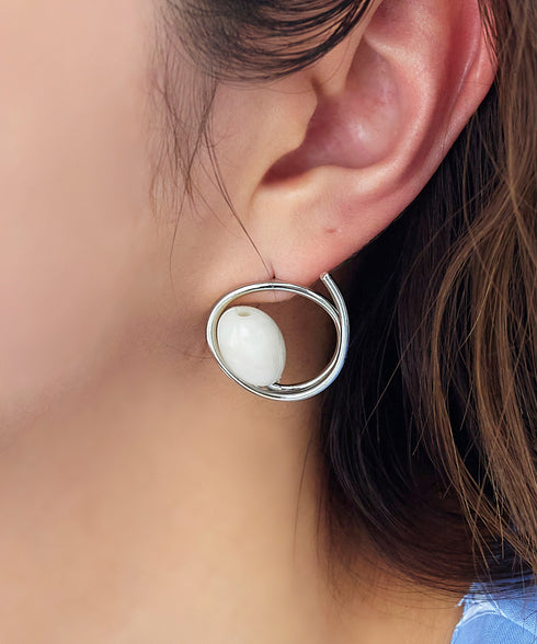 カラーアクリル+フープピアス