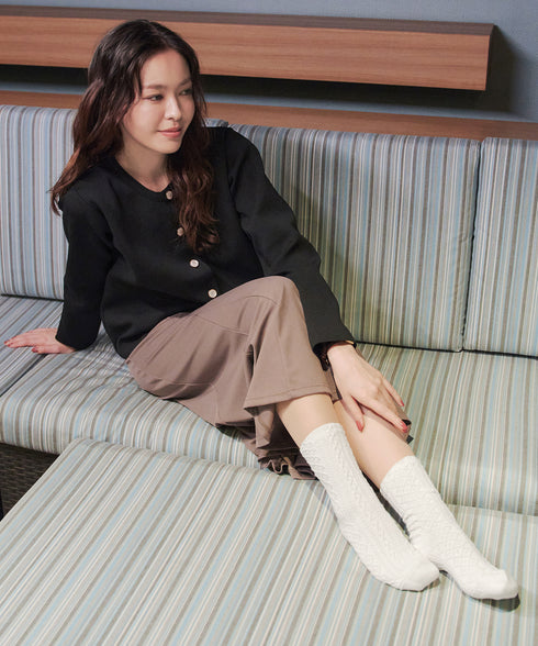 【安田美沙子さん着用】ケーブル柄編みソックス