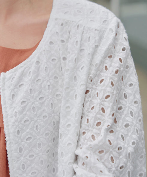 パンチングレースブルゾン