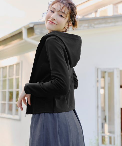 【クリアランスセール / UVカット/ 吸水速乾】 “きれい見え” カットソーラインフードパーカー