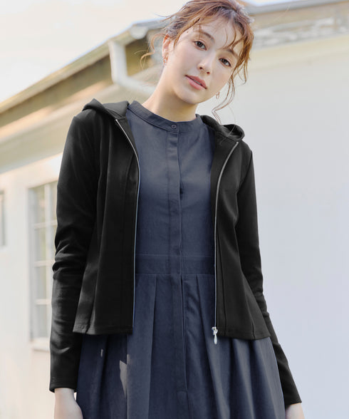 【クリアランスセール / UVカット/ 吸水速乾】 “きれい見え” カットソーラインフードパーカー